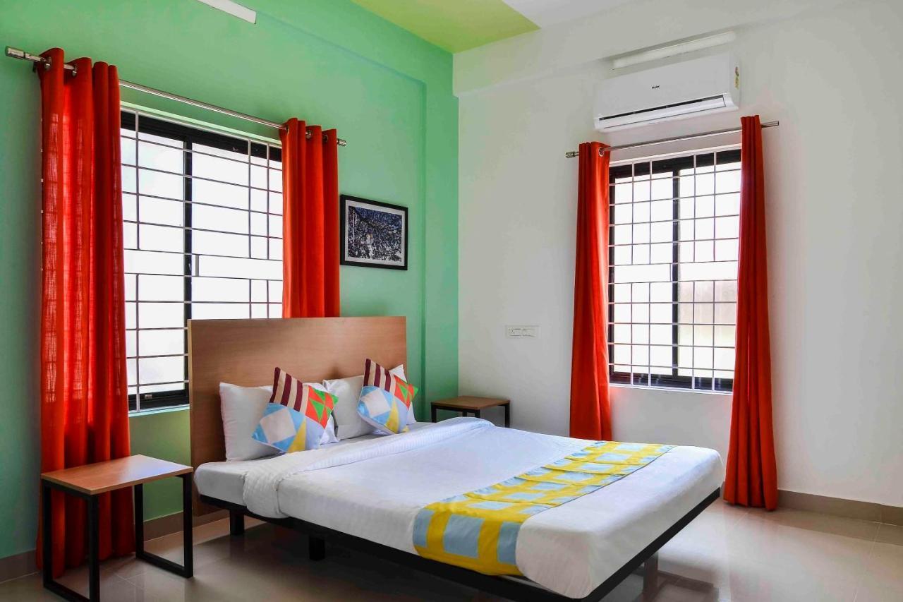 Oyo Home 81801 Akash Villa Trippapur Esterno foto