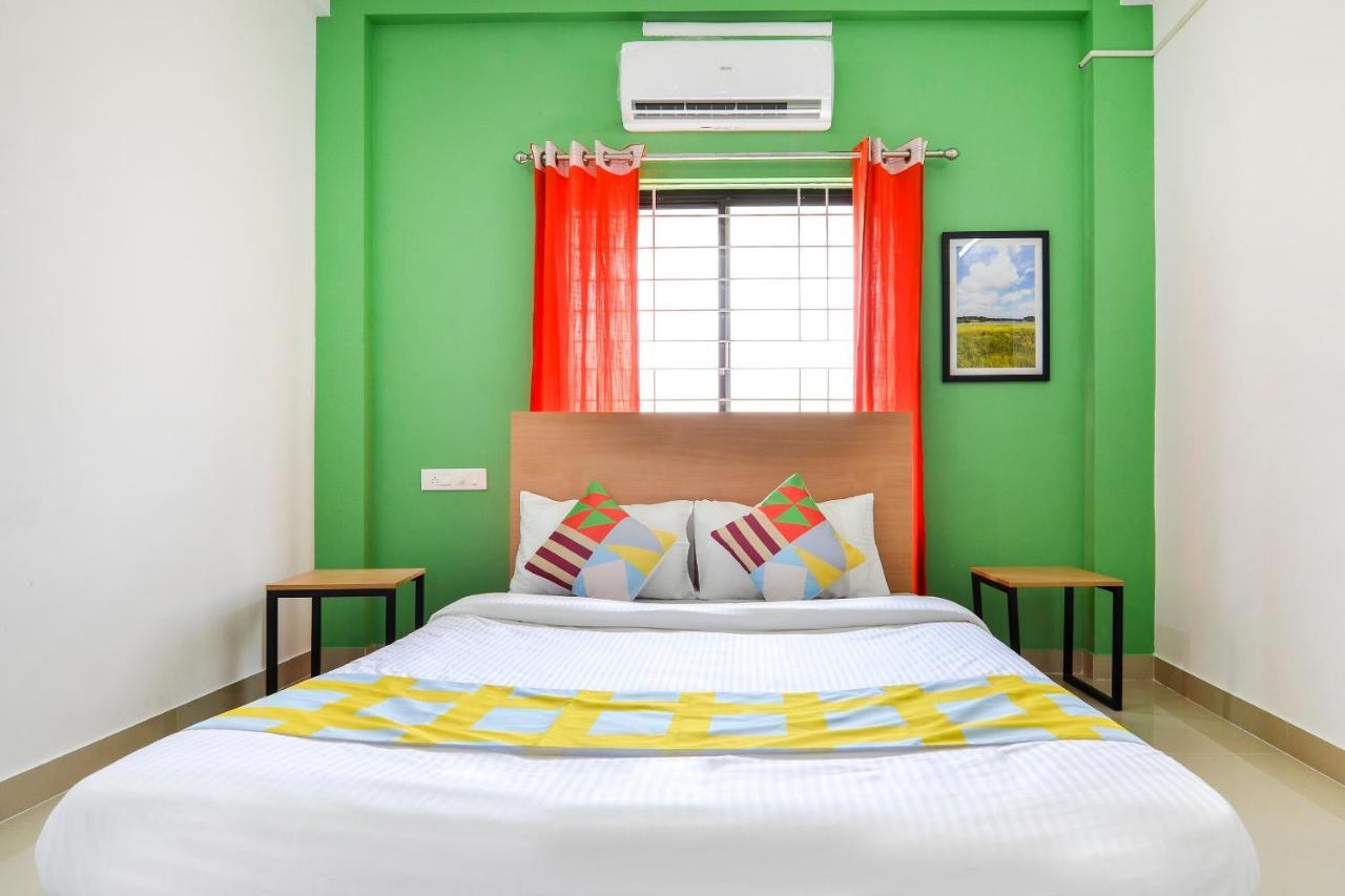 Oyo Home 81801 Akash Villa Trippapur Esterno foto
