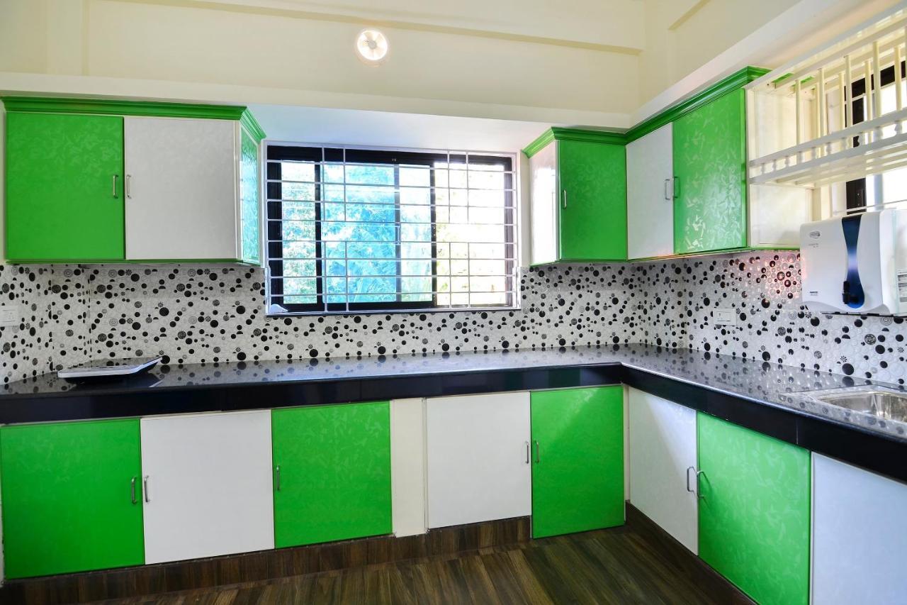 Oyo Home 81801 Akash Villa Trippapur Esterno foto