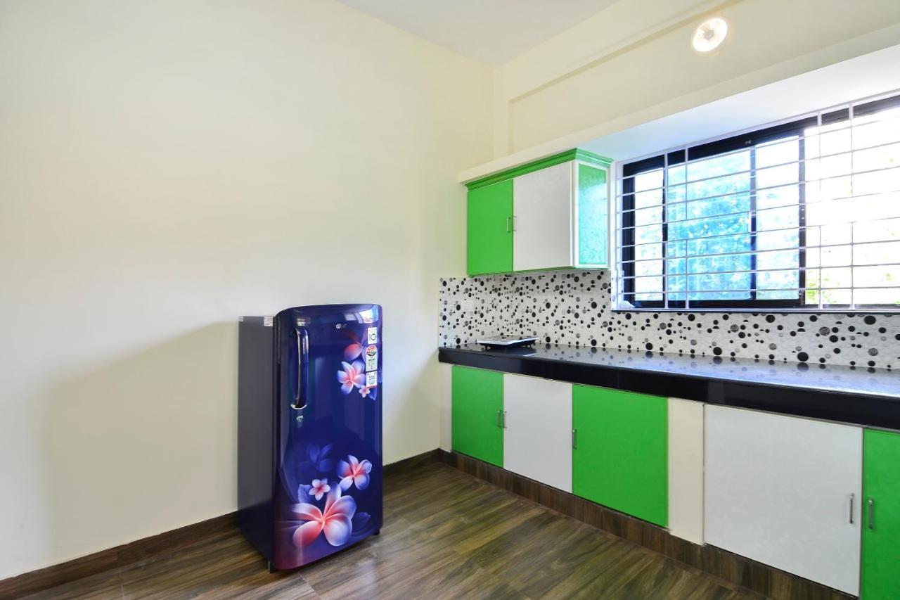 Oyo Home 81801 Akash Villa Trippapur Esterno foto